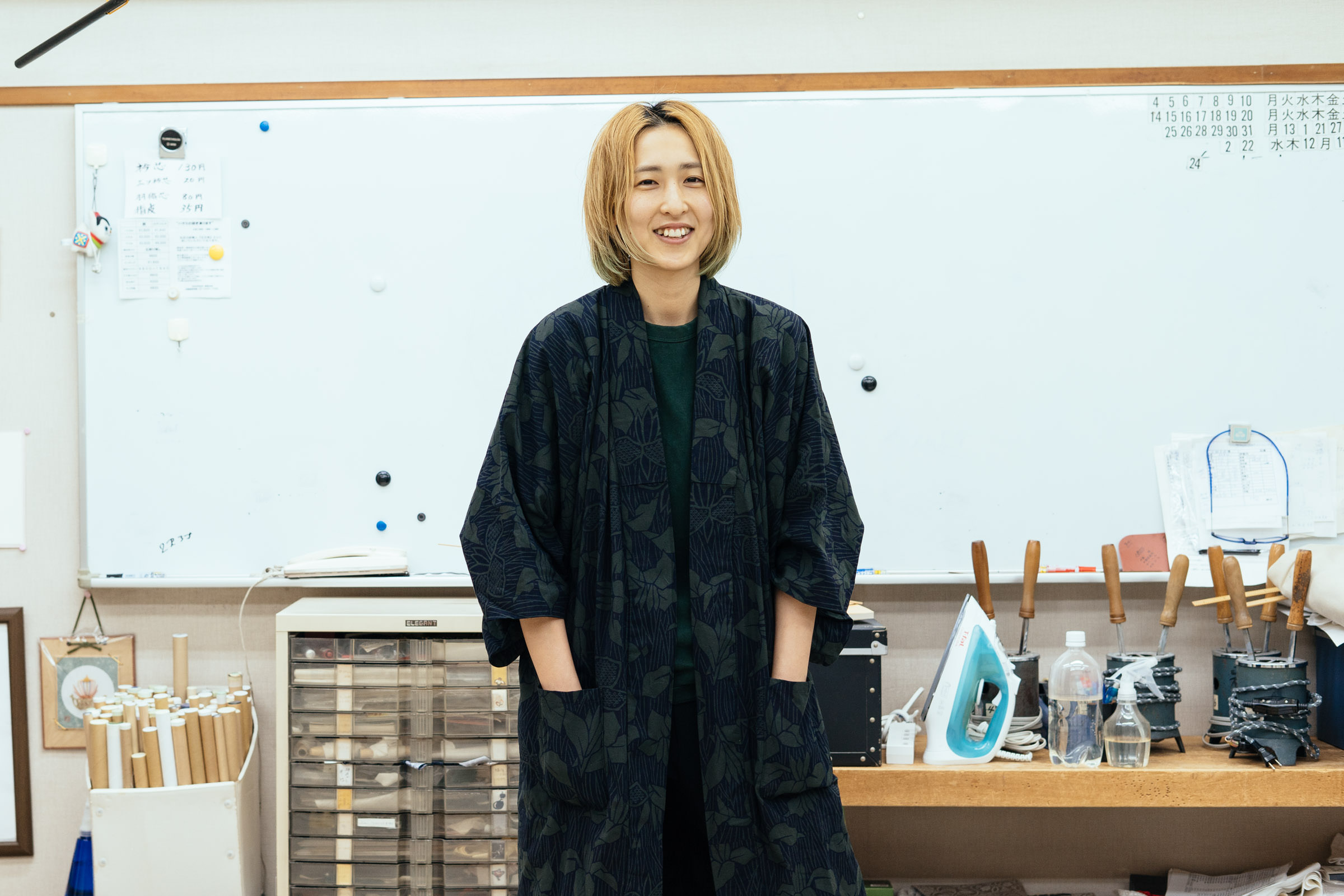 着るものをつくるイトコ