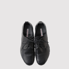 革ひも靴（黒）