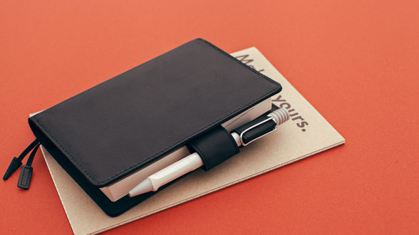 カラーズ ブラック - 商品・価格ラインナップ（ほぼ日手帳） - ほぼ日