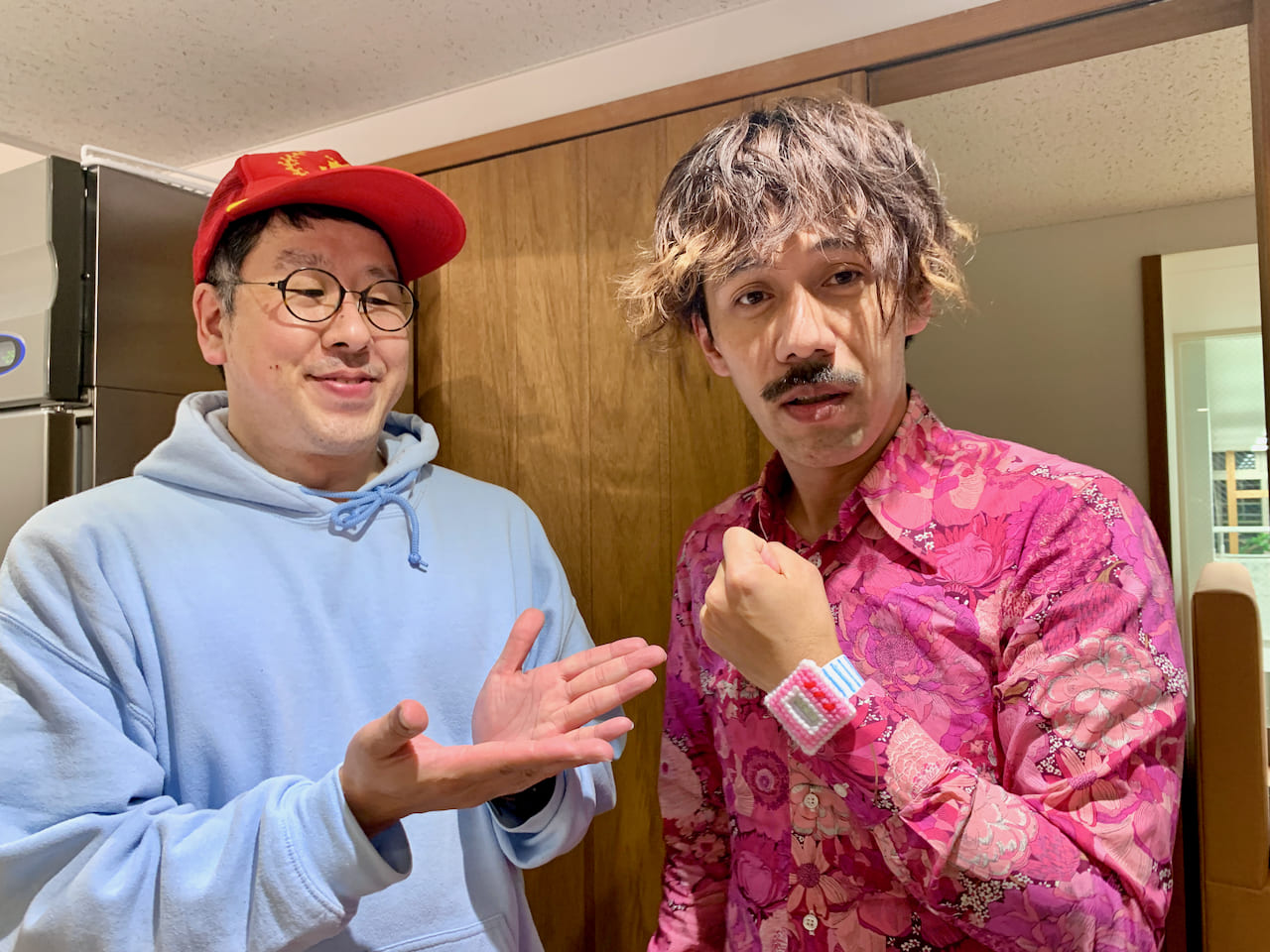 ▲この方が、ごくふつうにごはんを食べにいらっしゃいました。あっ、私の「Knit-SHOCK!!」を！