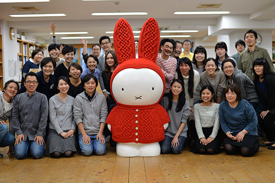 ▲2015年掲載「気仙沼で編んでもらったミッフィーちゃん」