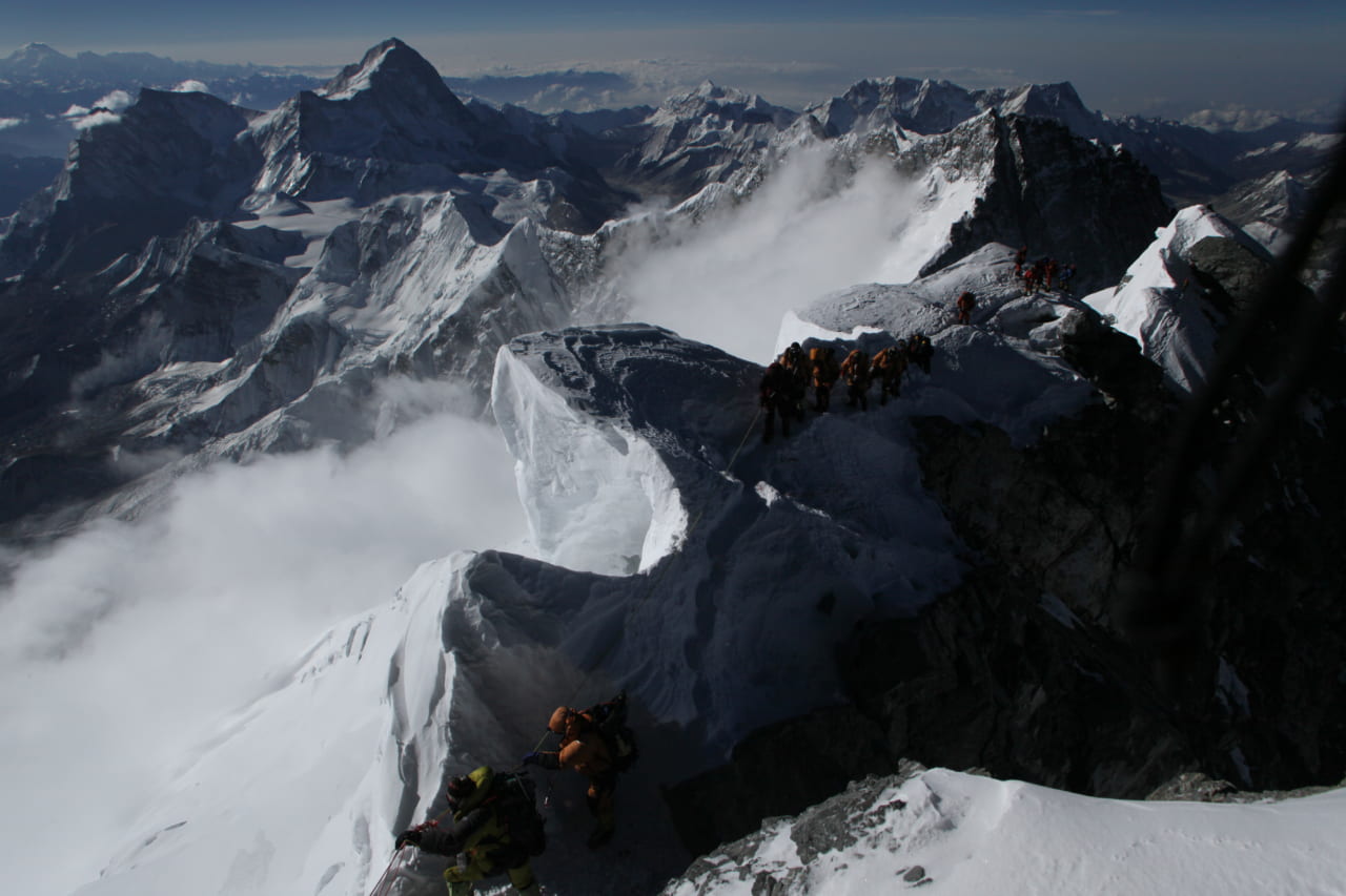 エベレスト、ネパール側ヒラリーステップ。