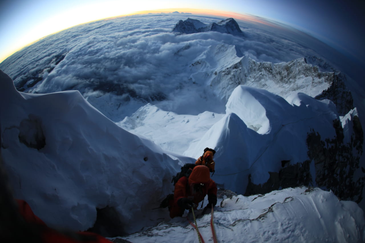 エベレスト、ネパール側ヒラリーステップ。