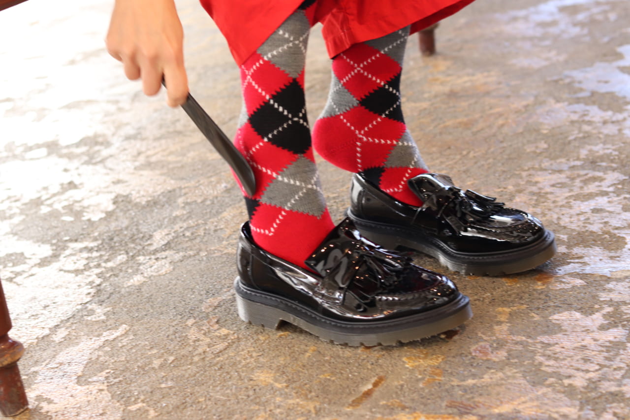 ▲「靴はこれがおすすめです」