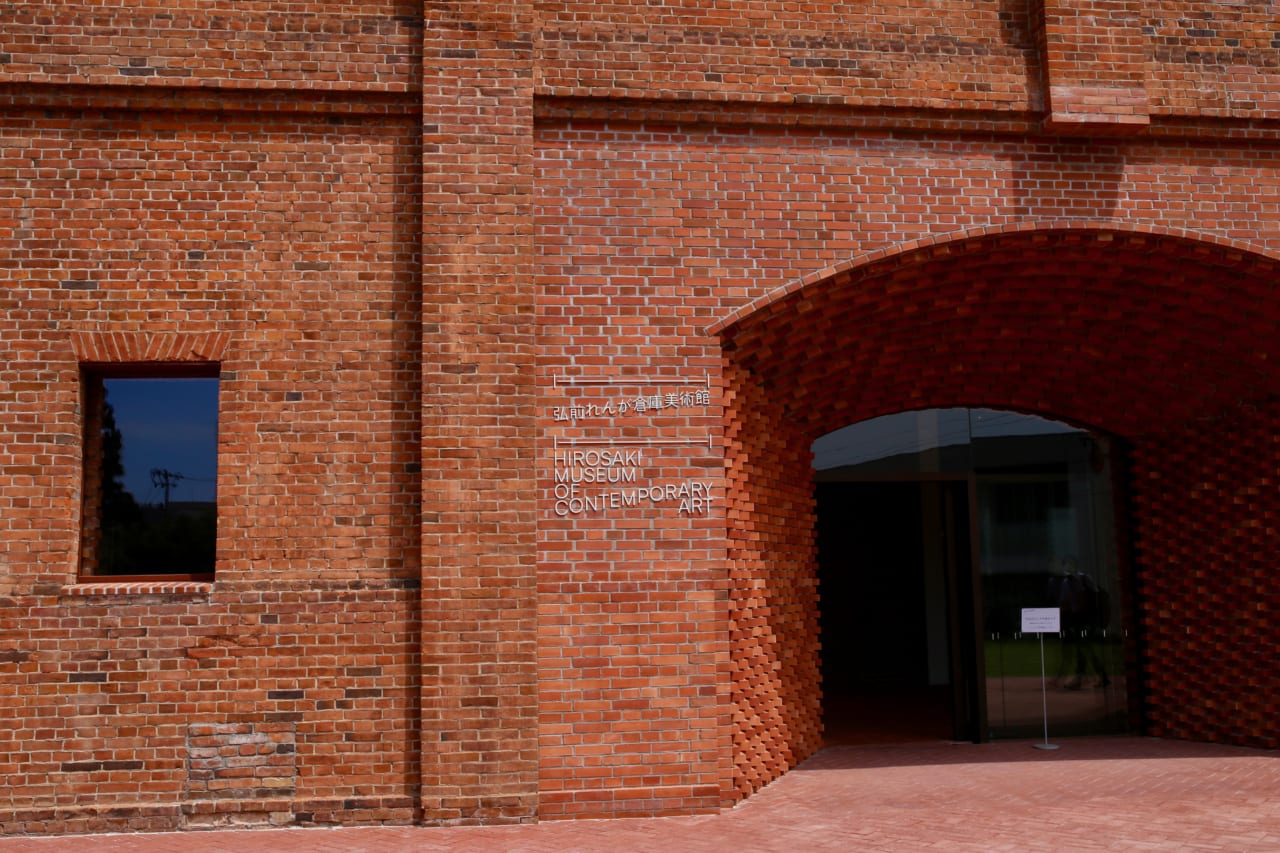 田根さんが手掛けた弘前れんが倉庫美術館で取材させていただきました。