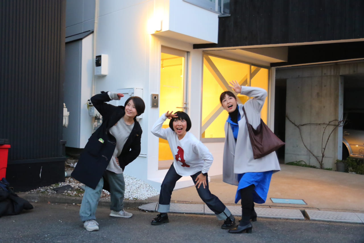 ▲左から、大高、菅野、太田。