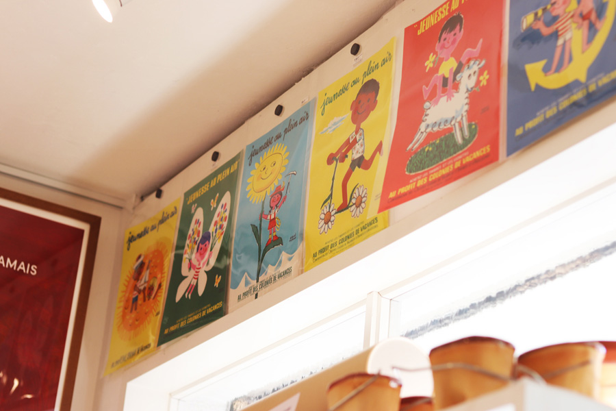 ▲サヴィニャックのポスターも。