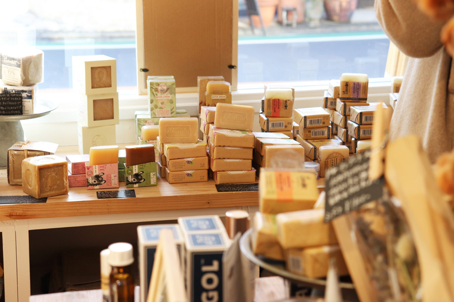 ▲ここにある石鹸は、植物性のオイルを使っているもの。
使用後も肌のつっぱる感じが少ないそうです。