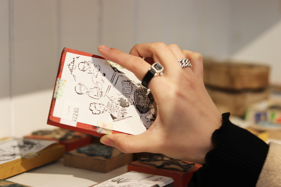 ▲アンティークのスタンプや‥‥