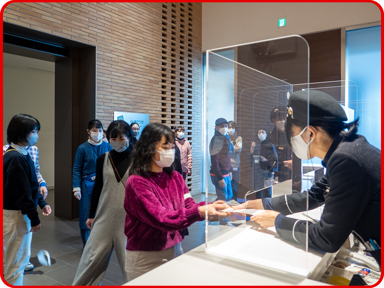 ▲入館します。
