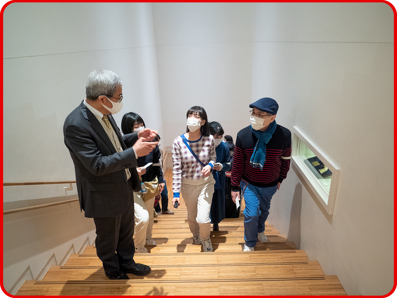 ▲２階に上がります。