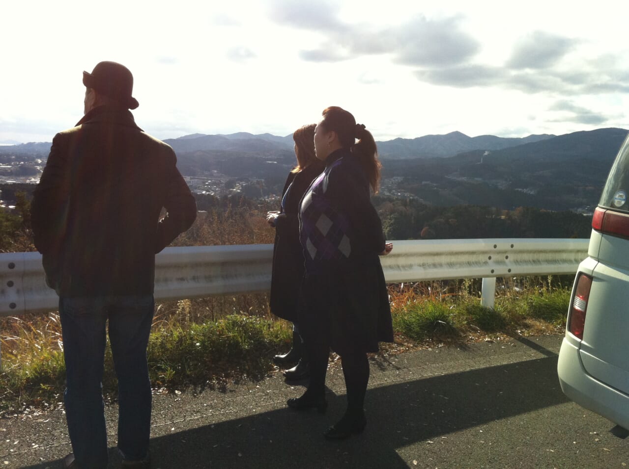 2011年12月2日。初めての気仙沼のご案内は、いつもオノデラコーポレーションの紀子さんに。この日は矢野顕子さんが気仙沼に。