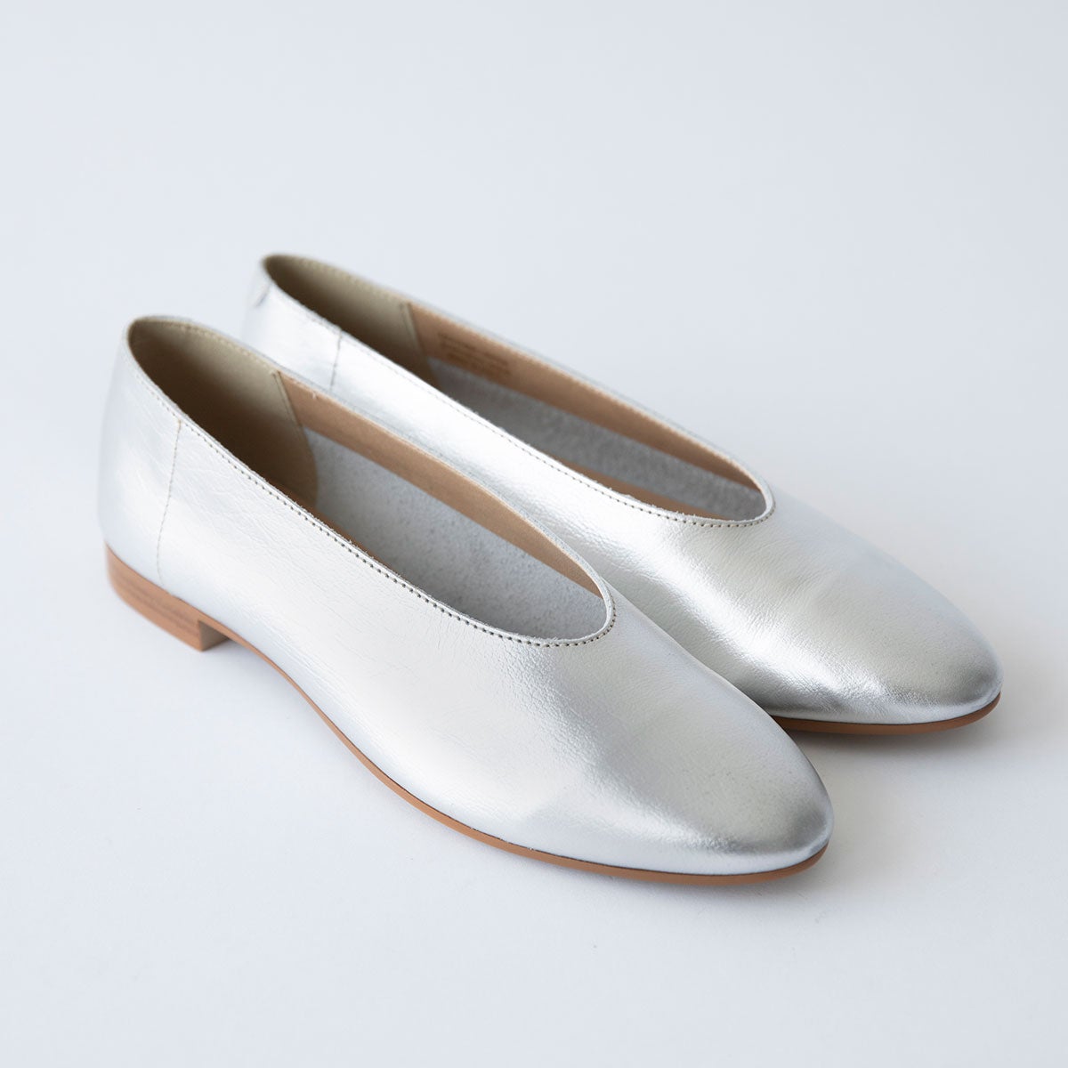 ▲フラットシューズ・シルバー
¥12,100（税込）