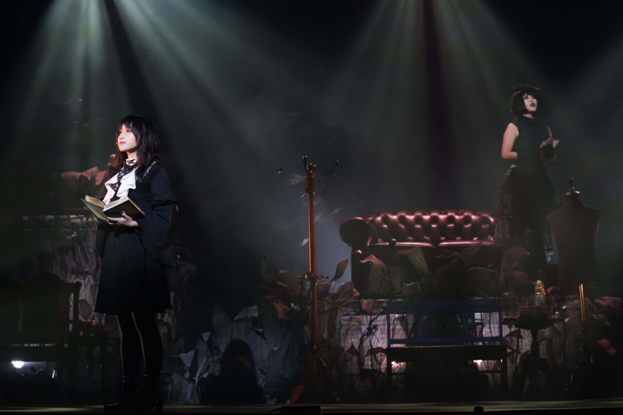 音楽朗読劇『黑世界 ～リリーの永遠記憶探訪記、或いは、
終わりなき繭期にまつわる寥々たる考察について～』