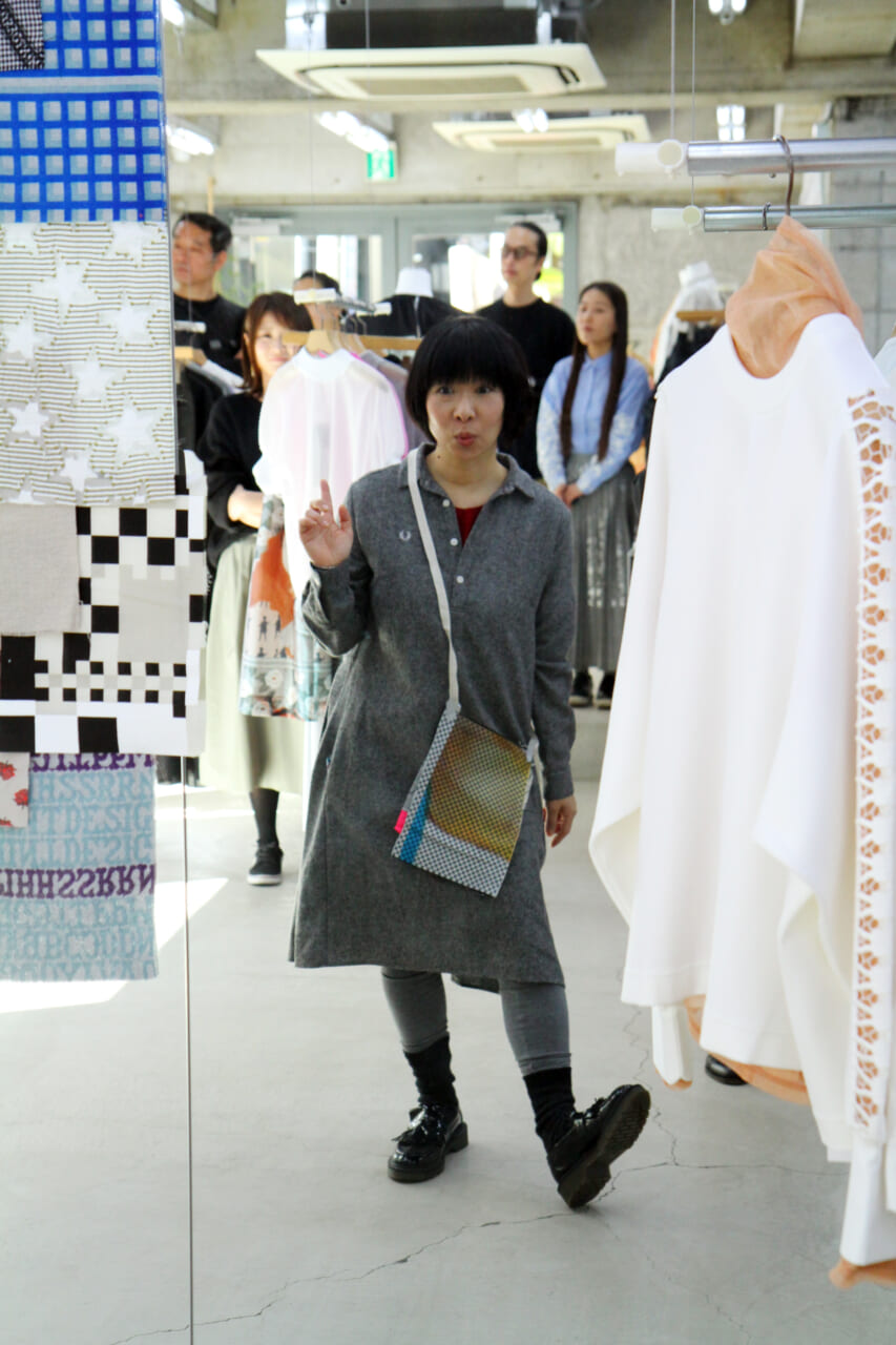 ▲いい気になっている。