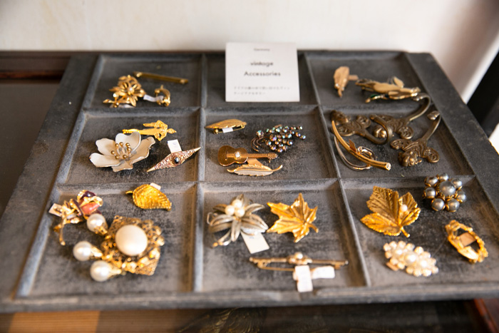 ▲ドイツのヴィンテージのブローチ。