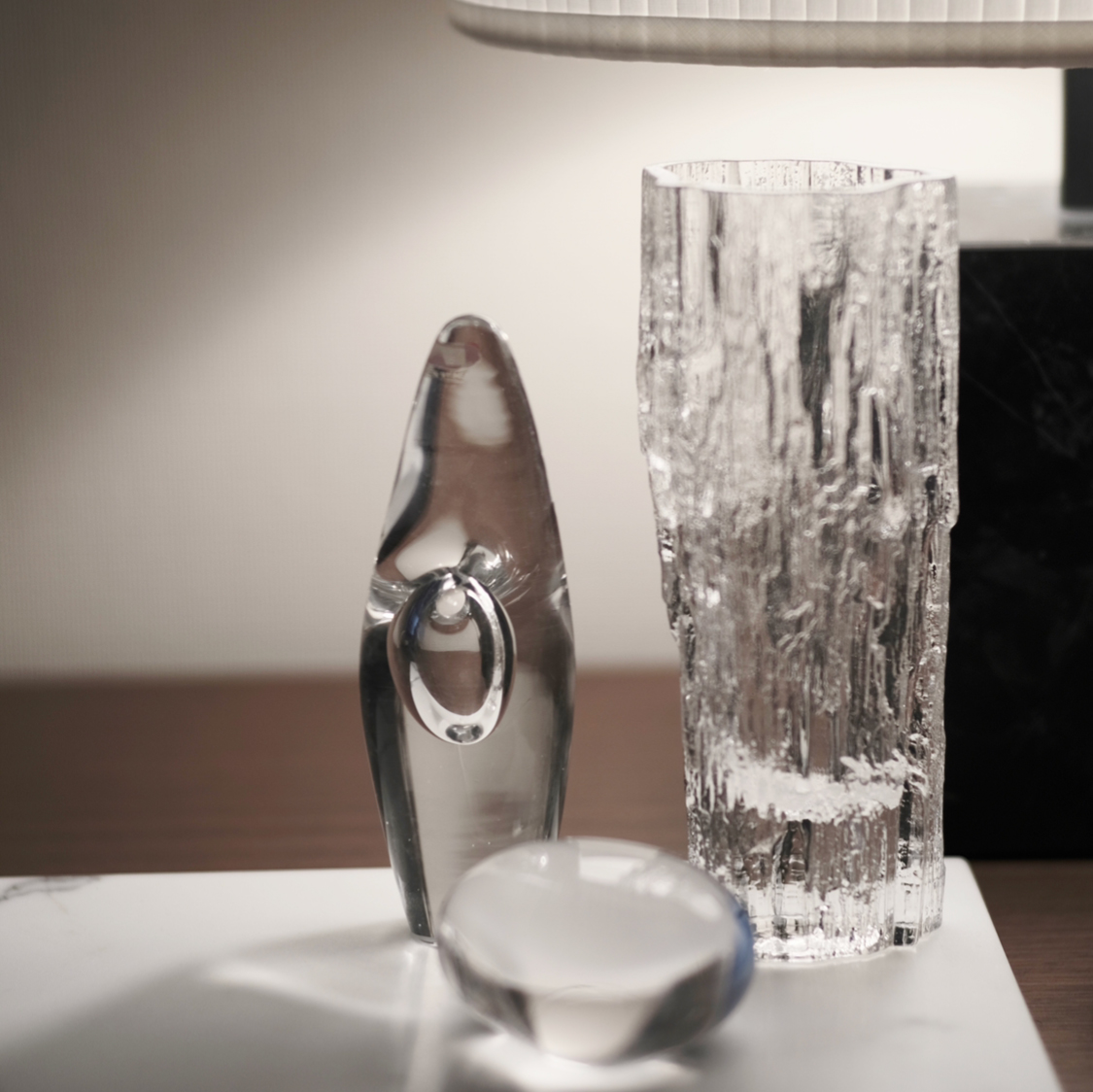 ▶ガラスの花瓶やオブジェ。