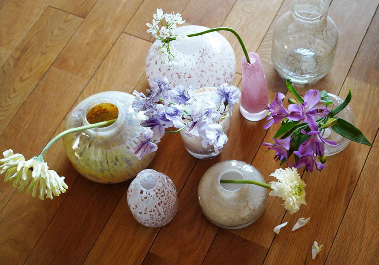 ▶愛用している花瓶。「余裕があるときは、タオルできれいに拭いたりもします」