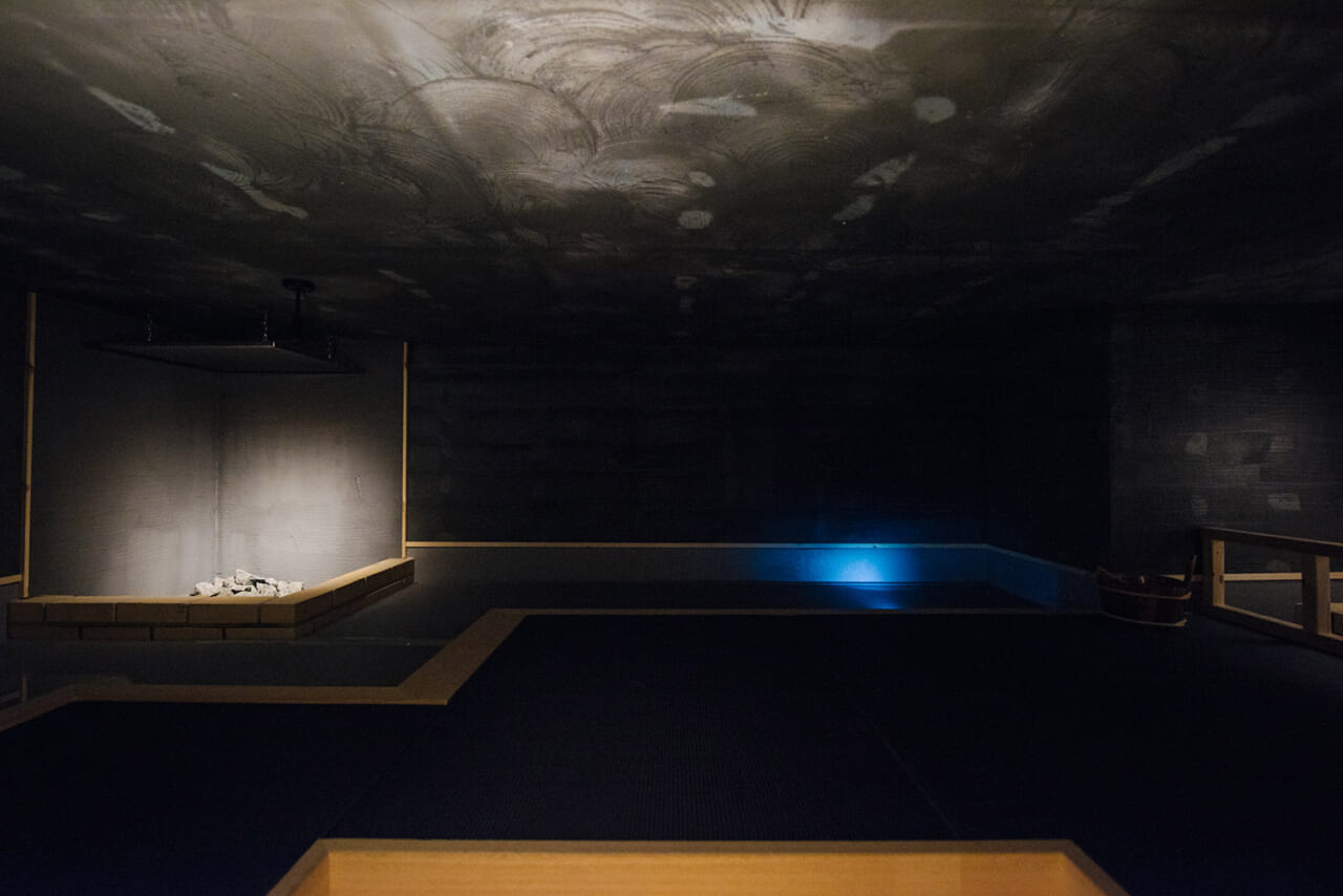 ▲水が張られた女性側の「IKEサウナ」