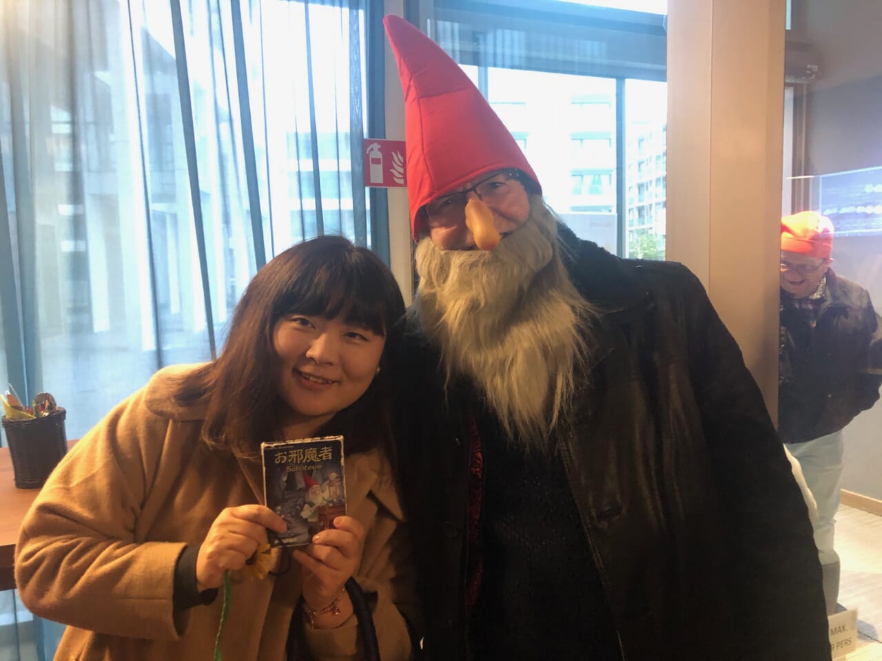 ▲誰かと思ったら、作者のフレデリックさん。
今年は作者自ら、お邪魔者コスプレ‥‥！
（どんどん陽気なおじさんになっていく‥‥）