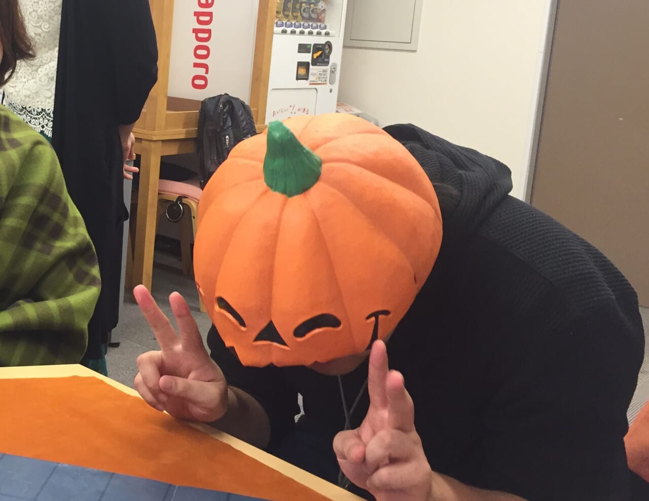 ▲この年のかぼちゃさんは、かぼちゃ姿でした‥‥。