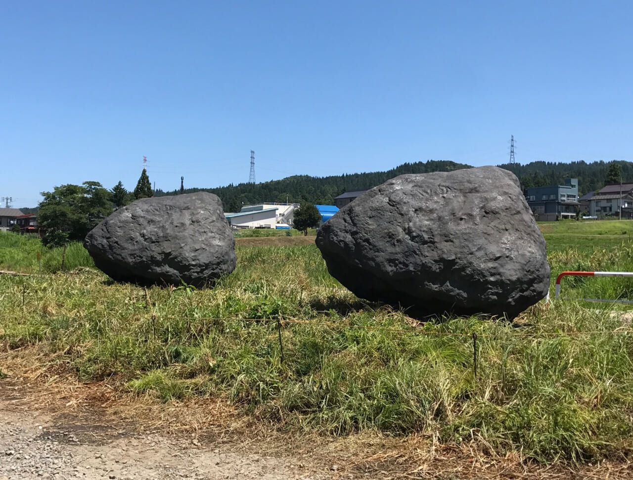 タイトル：repetitive objects
制作：2018 年
越後妻有トリエンナーレ 2018 参加作品／


repetitive objects
Year：2018
Venue：Uonumanakajyo Station,Tokamachi, Niigata
Echigo-Tsumari Art Triennal 2018