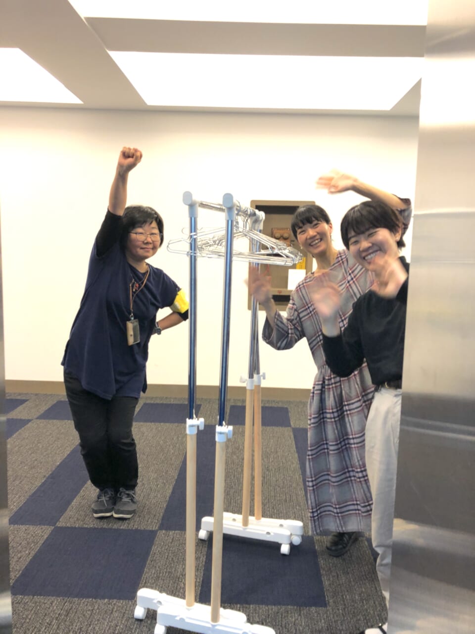 ▲計画性がないのでギリギリまで仕事。職場から直接空港へ、
行ってきます〜。