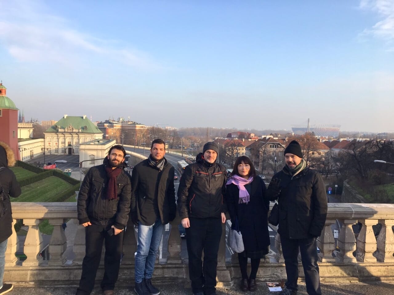 ▲後ろには前日にプレイしたワルシャワ国立競技場。
大会に出たみんなと。
