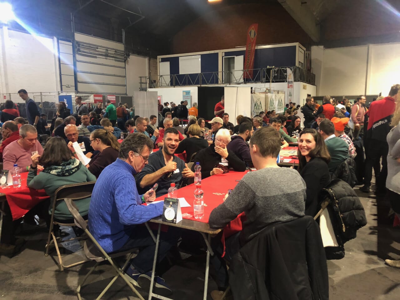 ▲こっちのテーブルでは「WIZARD」の大会がはじまります。