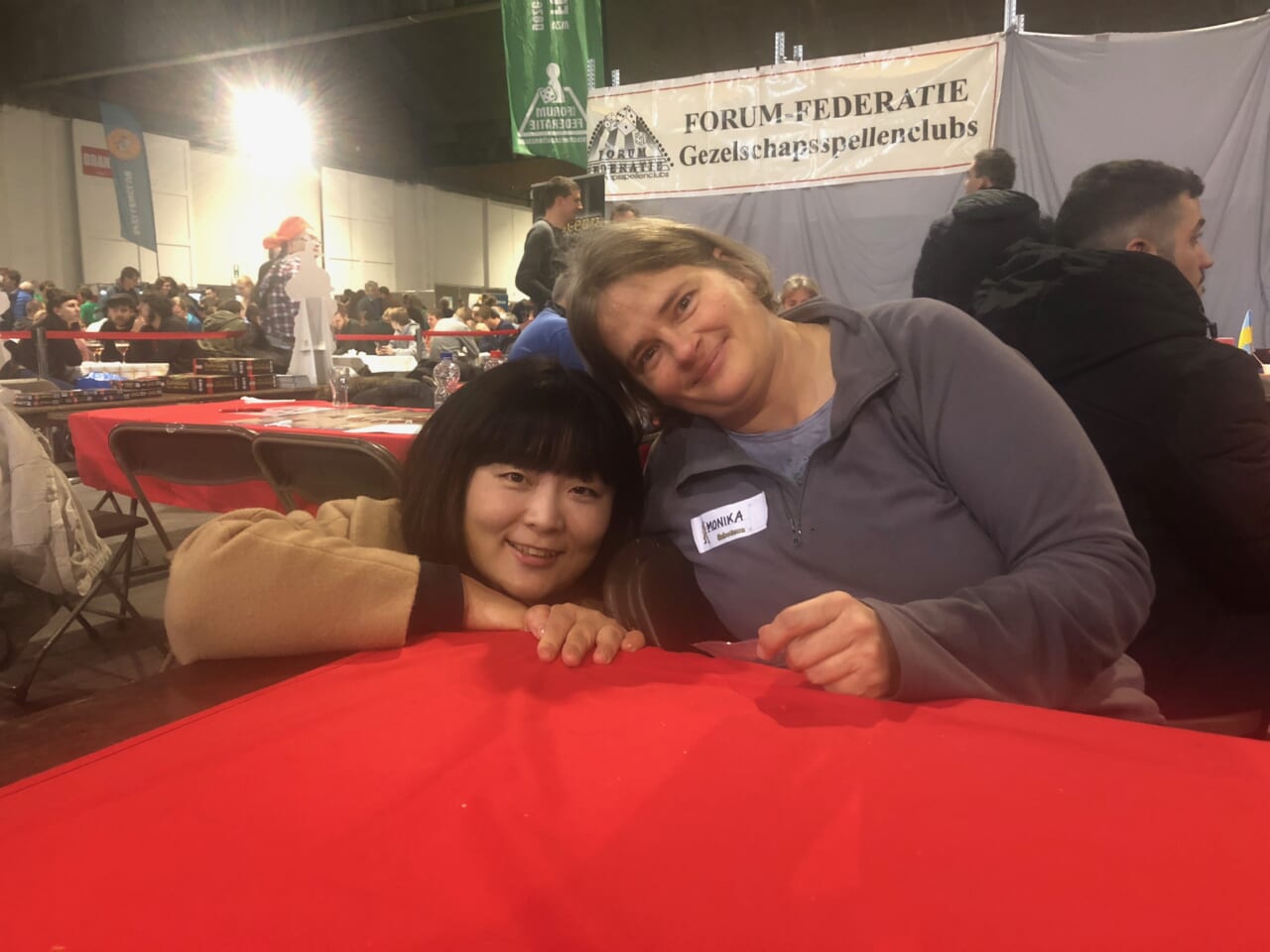 ▲2018年の「お邪魔者」チャンピオン、オーストリアのモニカさんもいましたよ。
スペインのオスカー・マーティン、香港のホラス・チャンさんは
残念ながらこの年は出場していませんでした。