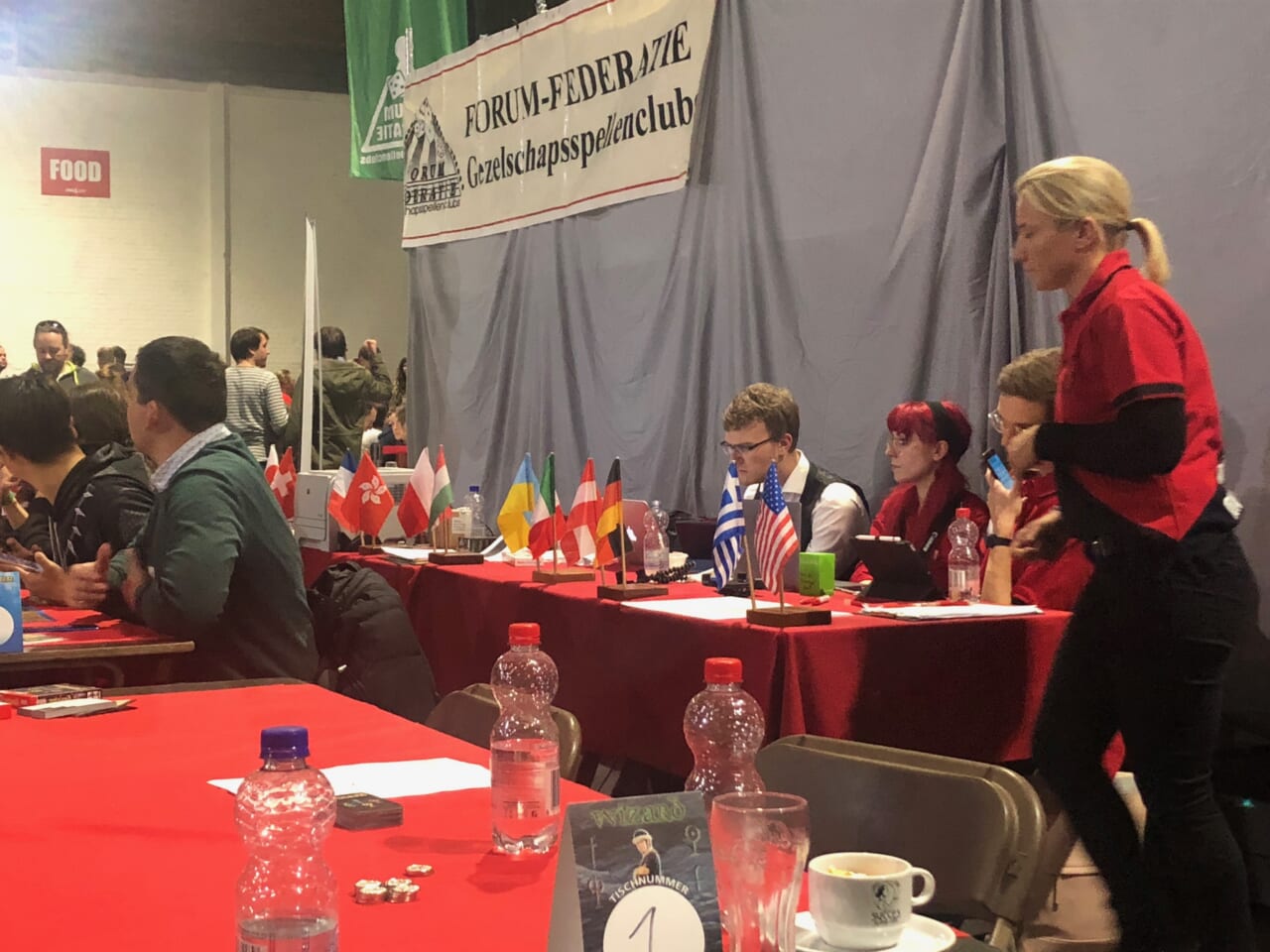 ▲アミーゴ社のみなさん。