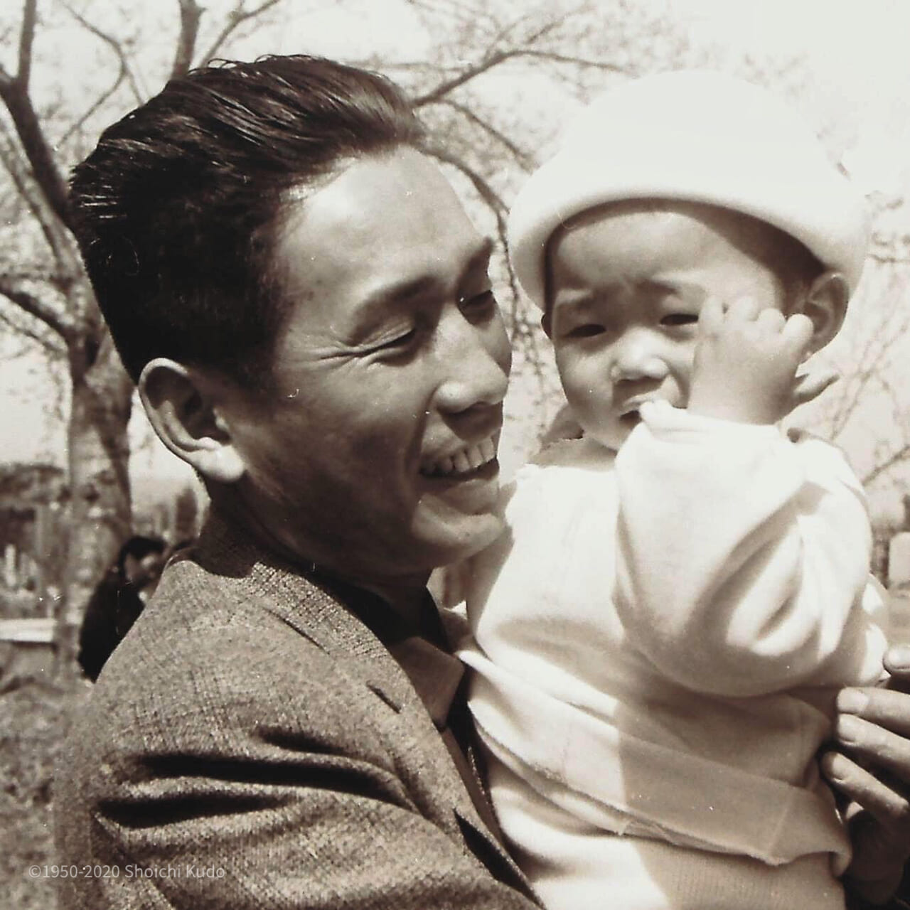 若き日の工藤正市さん。と、加奈子さん。