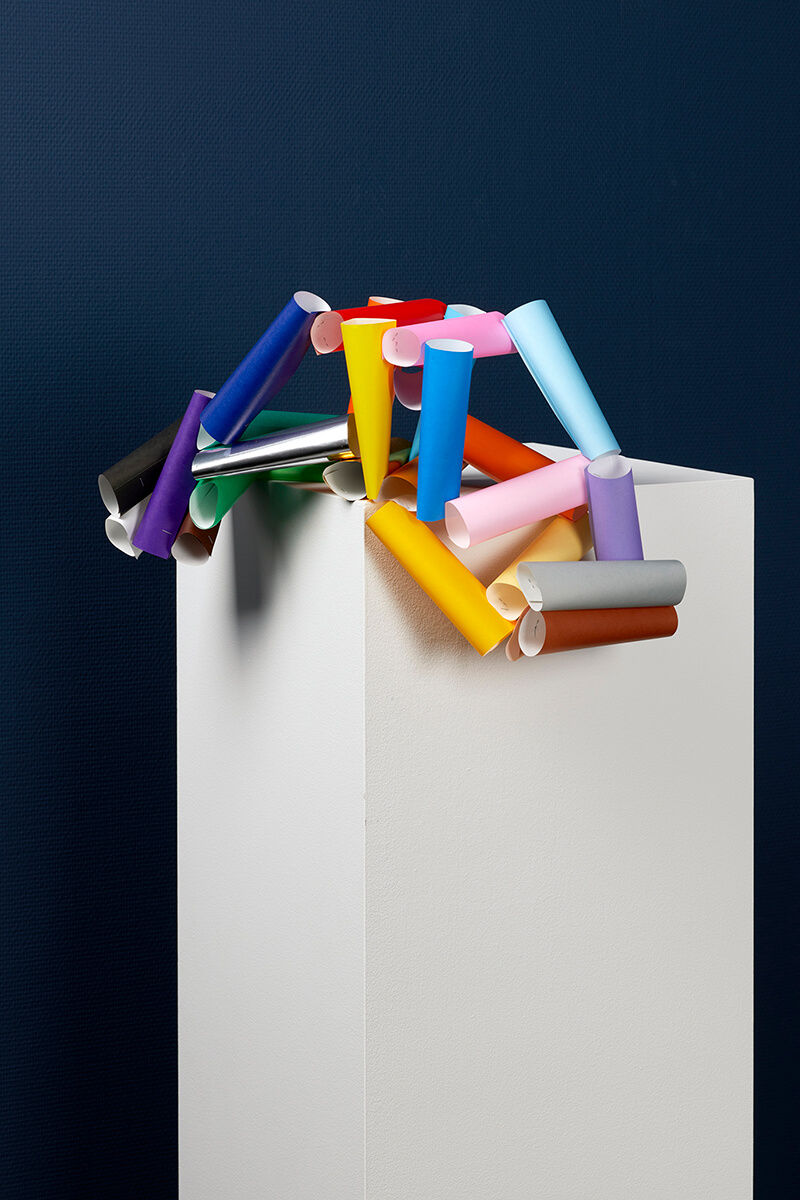 冨井大裕《roll (27 paper foldings) #15》2009年、撮影：大谷一郎
（2021年10月5日～12月5日までの展示。現在は展示しておりません）