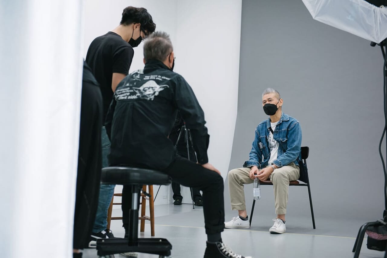 ▲さっそくカメラリハーサルのお手伝いをします。２人はこれまで何度もいっしょに仕事をしてきた旧知の間柄。