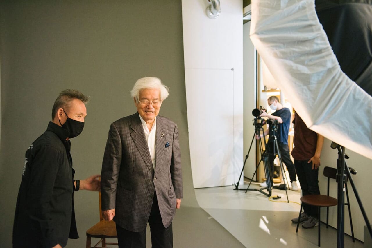 ▲撮影は約10分ほどで終了。張りつめていた緊張感がふっと和らいだ瞬間でした。