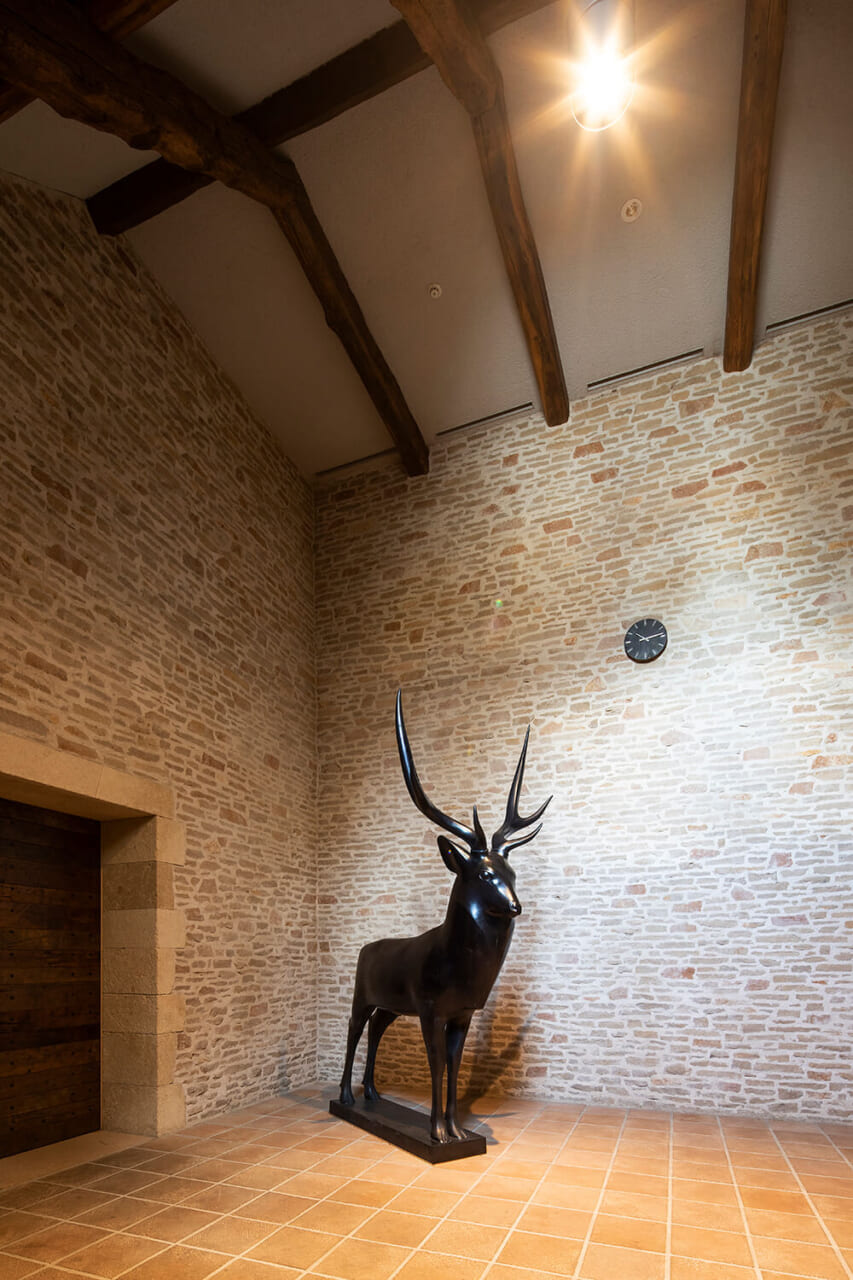 《大鹿》1929年（1976年？鋳造）群馬県立館林美術館　写真＝木暮伸也