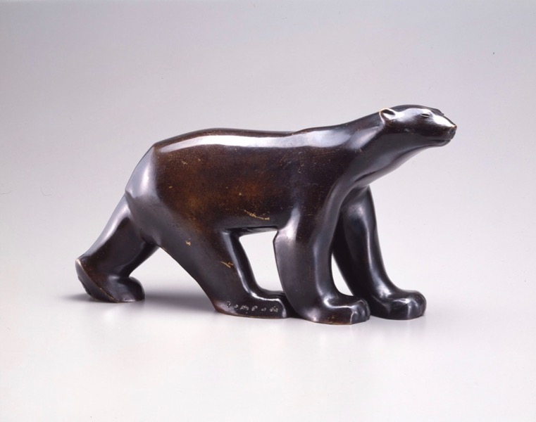 《シロクマ》1923-1933年　ブロンズ　群馬県立館林美術館