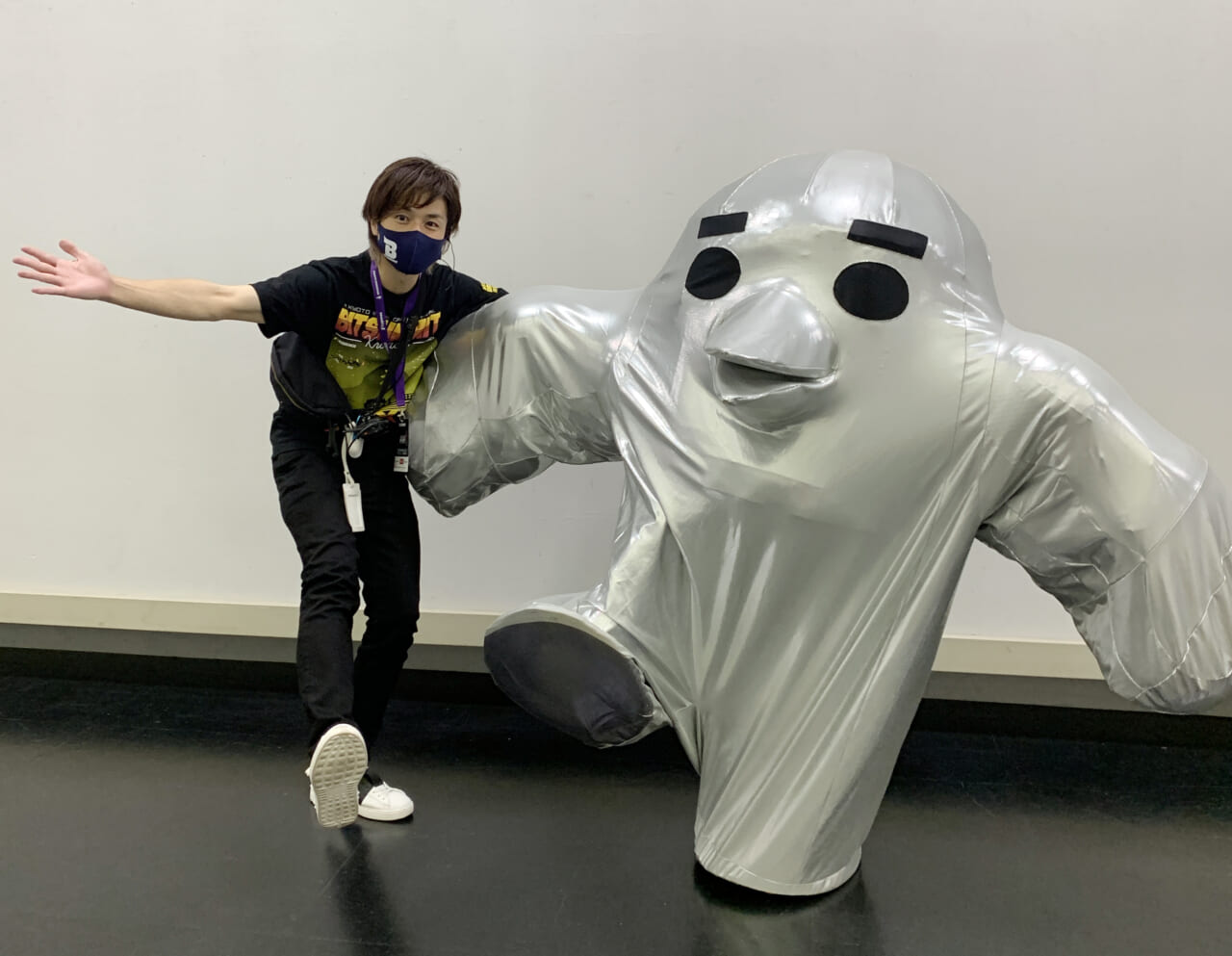 ▲村上さん。シジュのテンションに合わせてくれるおやさしい方だジュ。