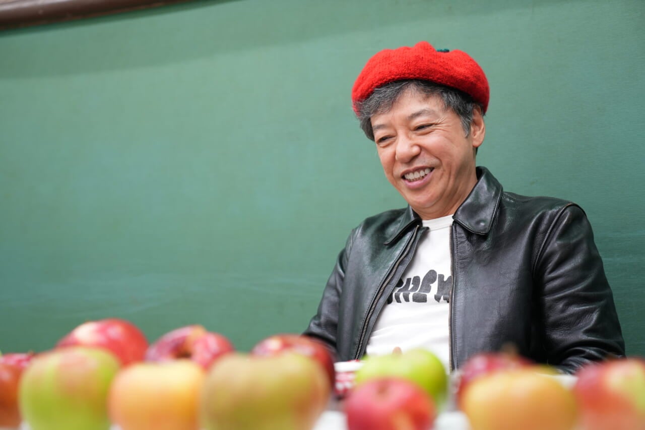 ▲りんごでおなかいっぱい。