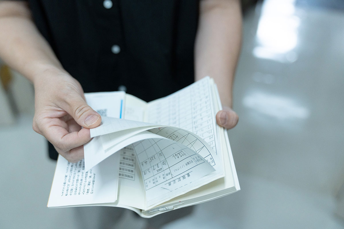 ▲100刷以上の『バカの壁』はこんなにたくさんの重版の記録がありました。
すごい。