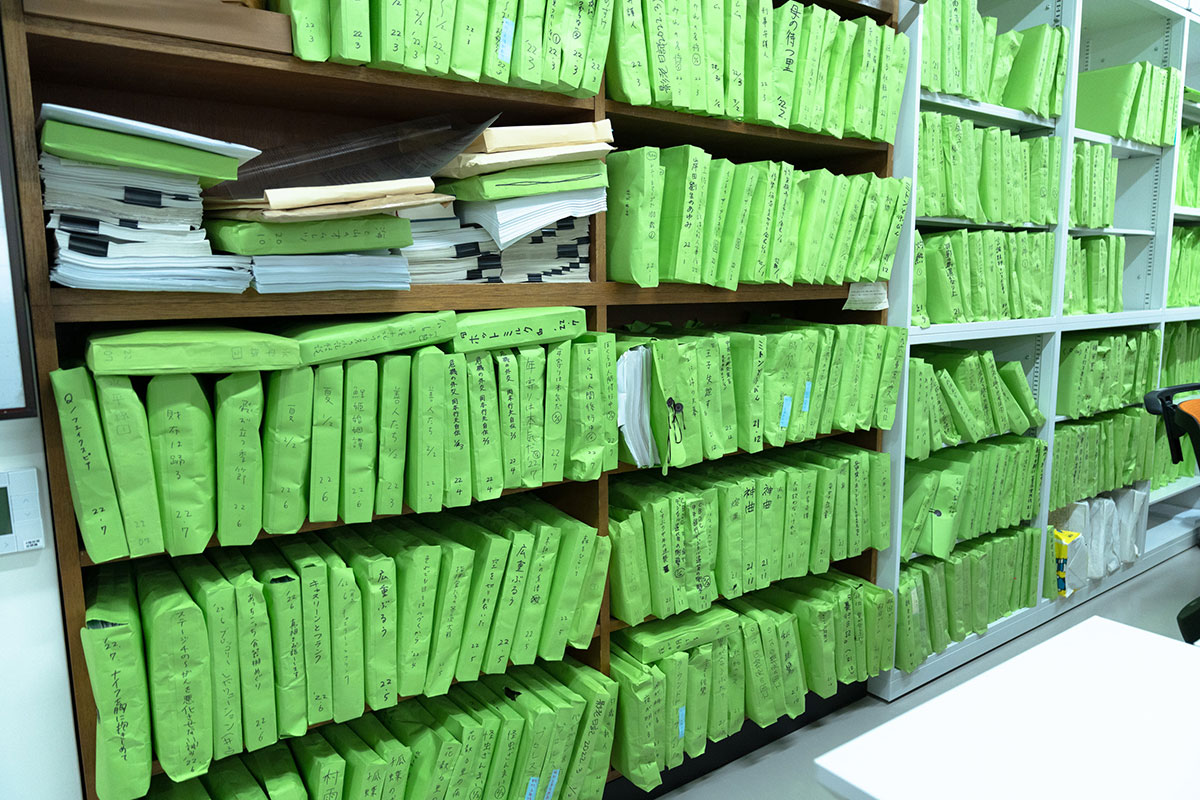 ▲校了時のゲラは保管されています。