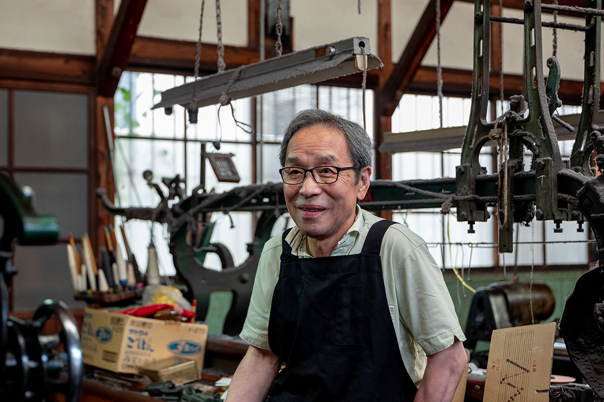 ▲石松毛織工場 石垣松利さん。