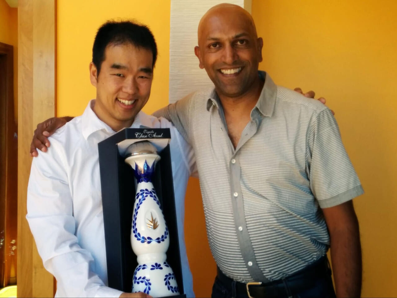 ▲プロトタイプ完成のご褒美で、アイデアを思いついた友人から、
美味しいテキーラをいただいた。