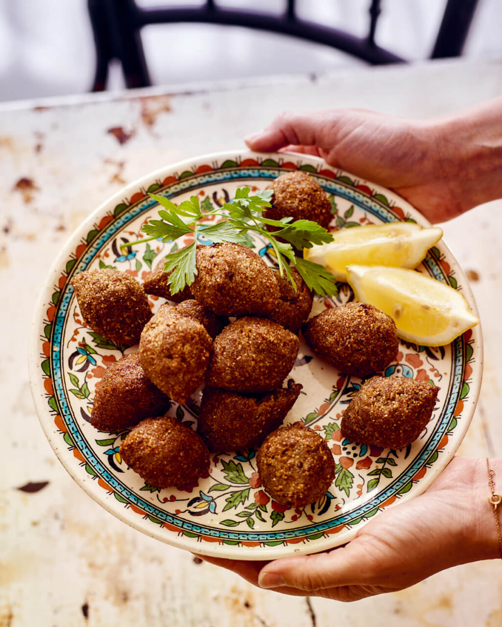 アナス・アタッシ『スマック』より