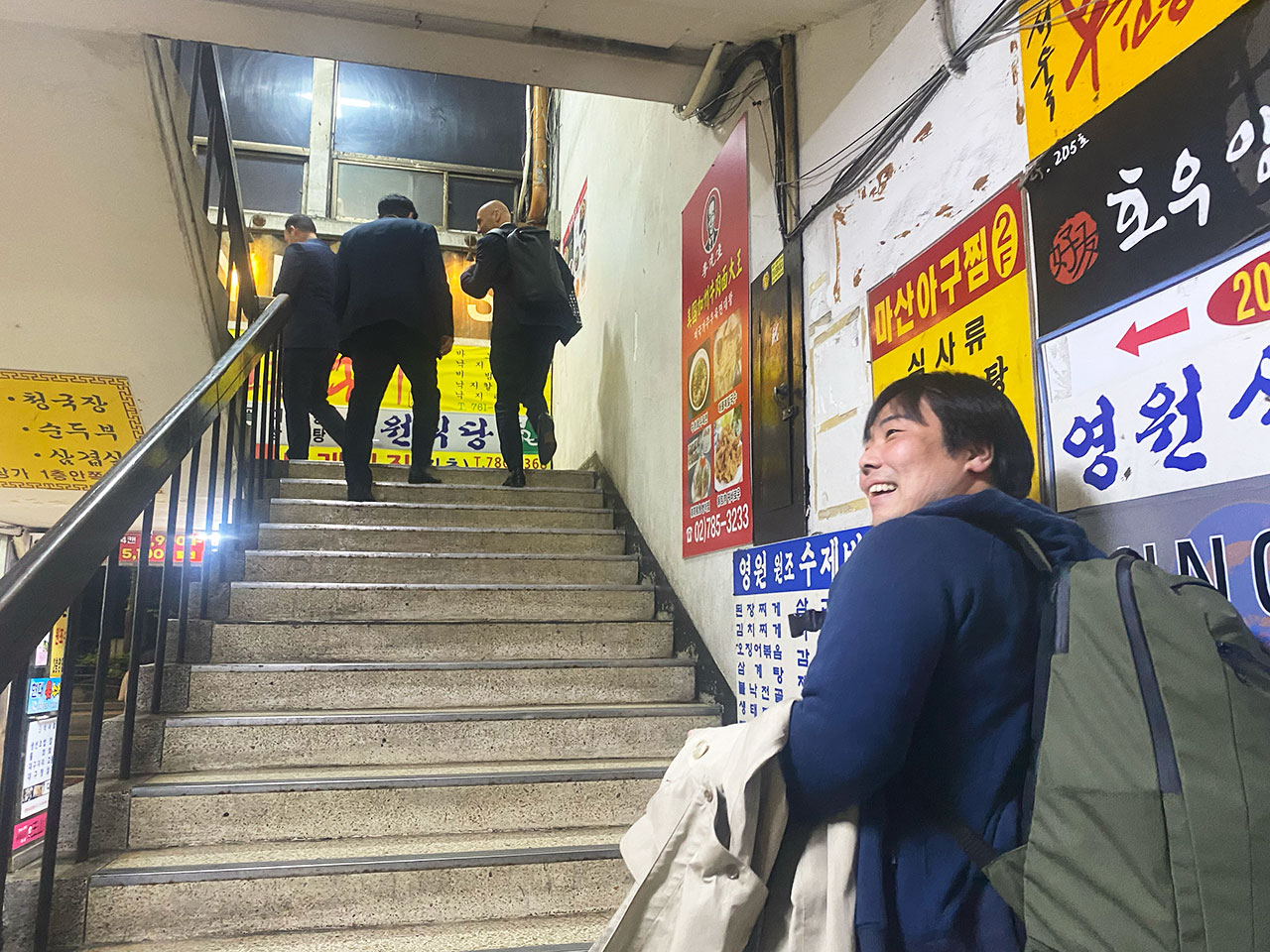 ▲よくわからない横丁的な場所へ。