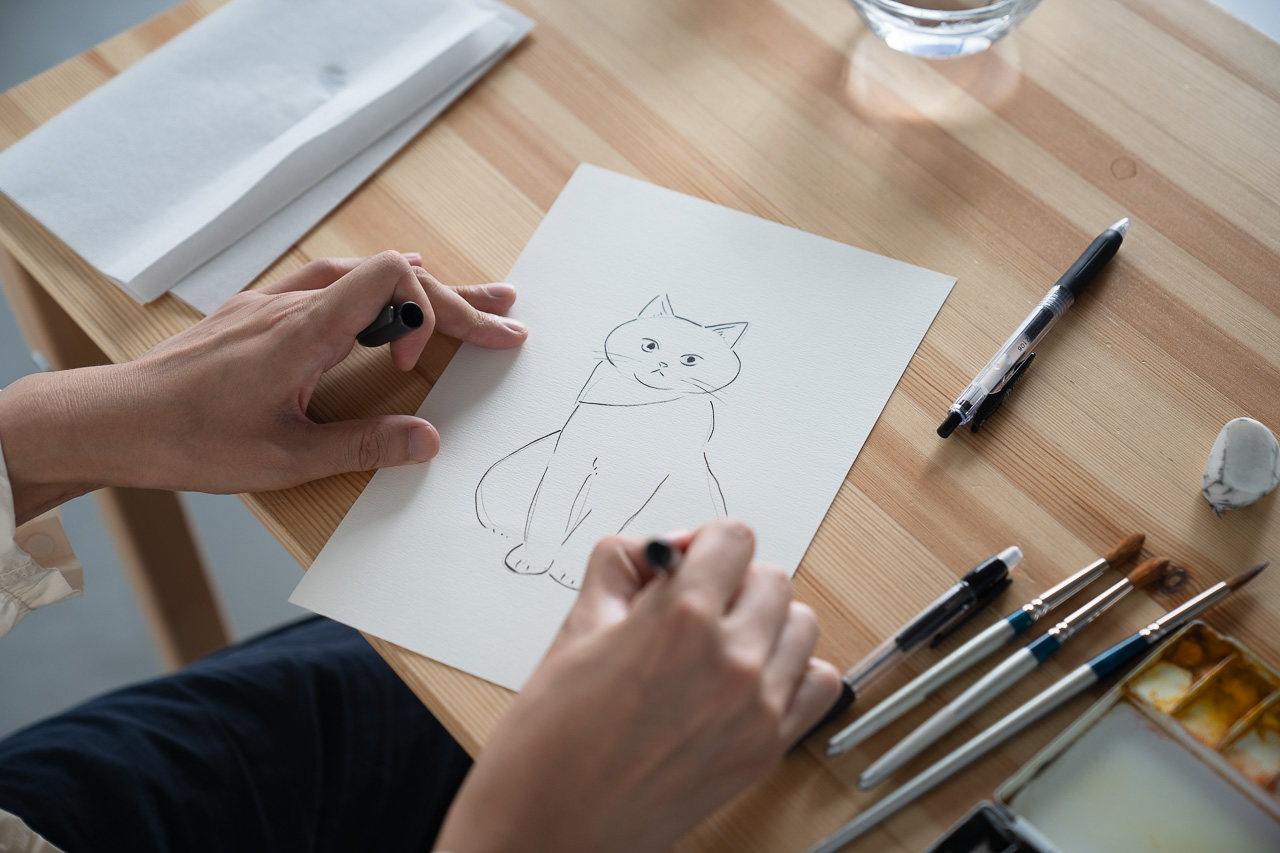 （真造さん、さらさらっと下描きをはじめる）