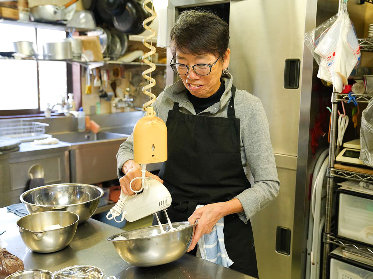 ▲店主の金井初美さん。