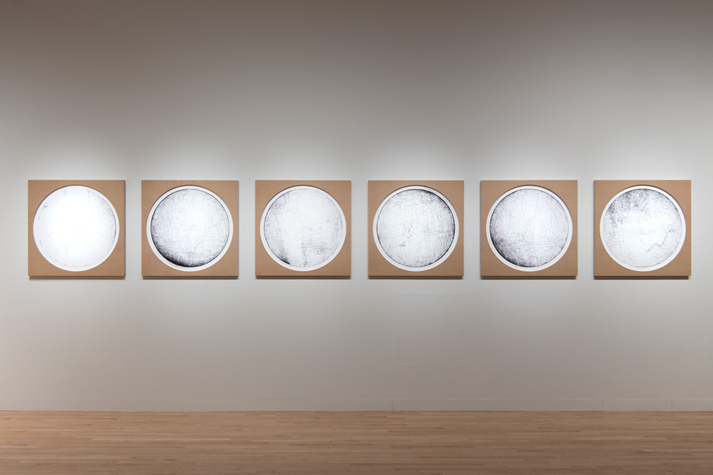 オラファー・エリアソン《クリティカルゾーンの記憶（ドイツ－ポーランド－ロシア－中国－日本）no. 1-6》2020 Photo: Kazuo Fukunaga © Olafur Eliasson