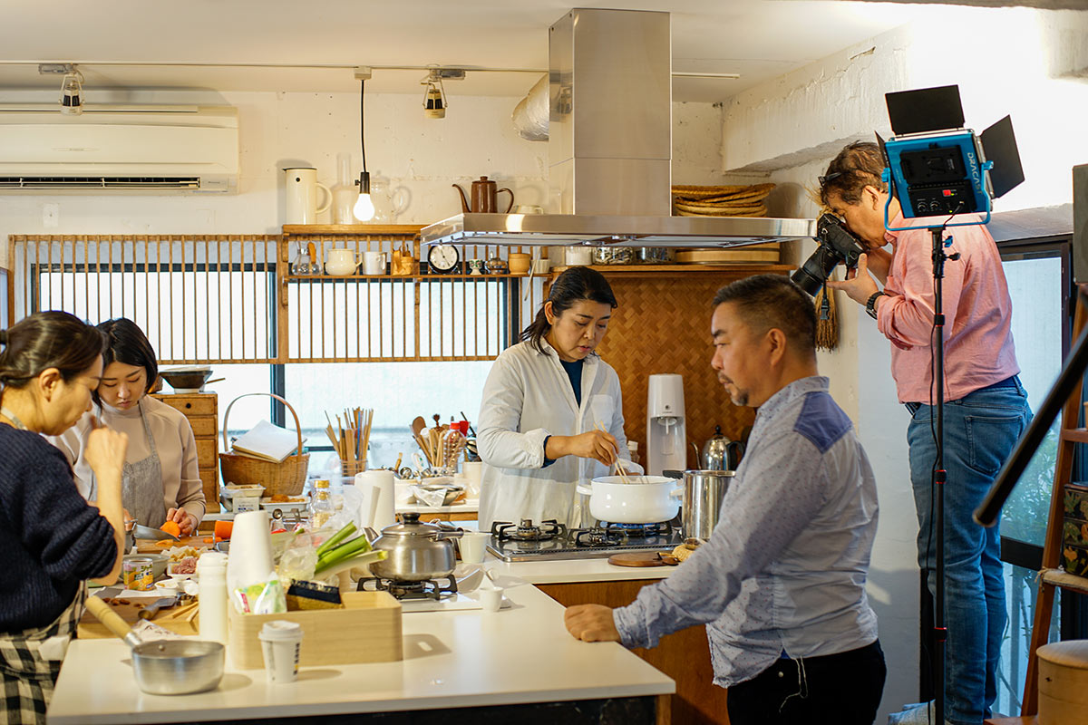 『LIFE 12か月』撮影のようす。