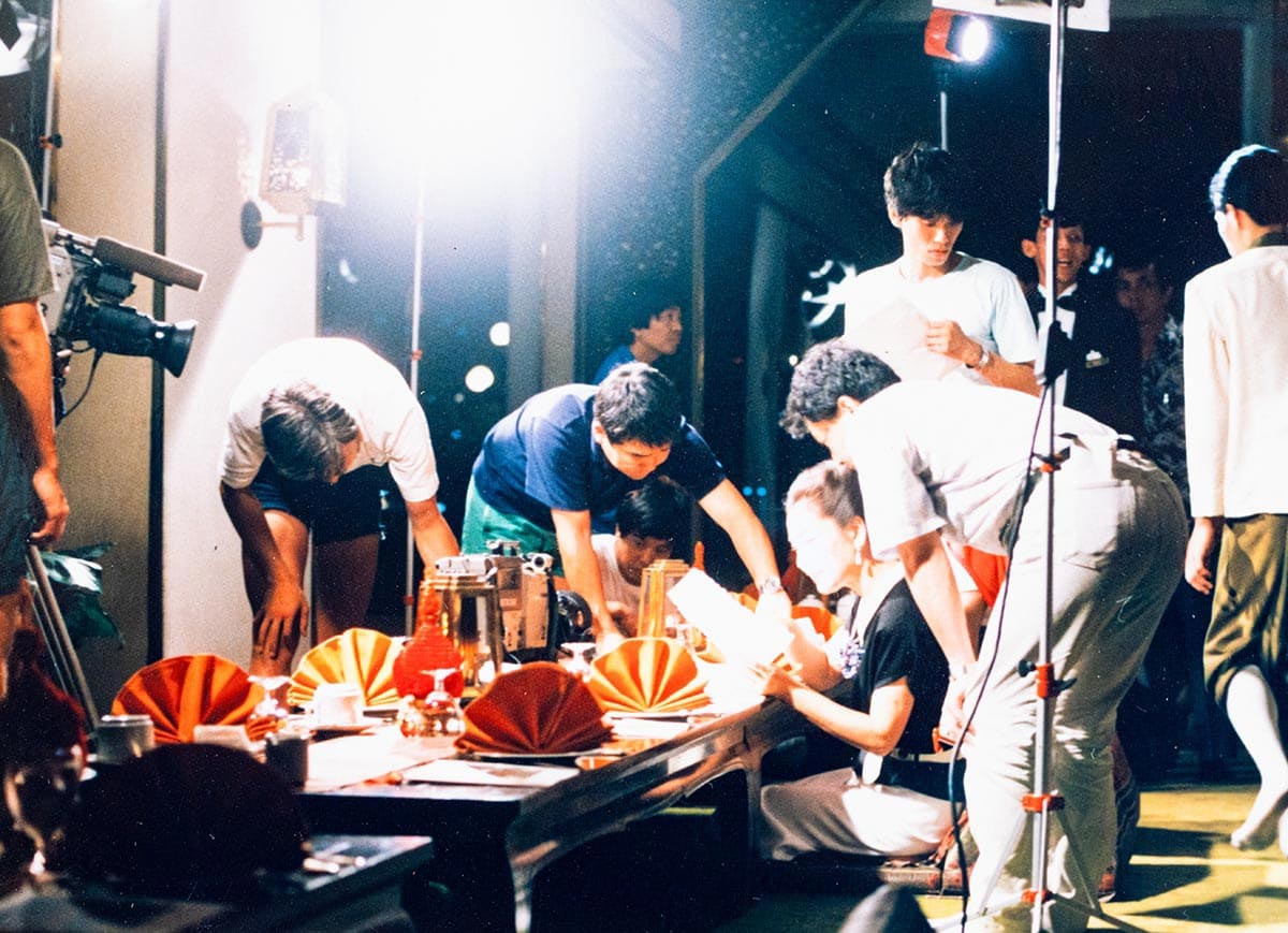 香港のレストランで撮影。TVの料理セットと一緒に撮ったことも。